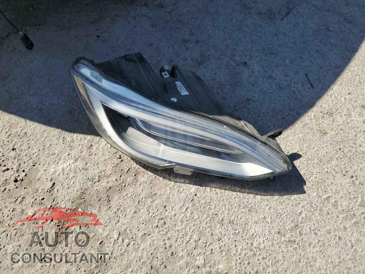 TESLA MODEL S 2017 - 5YJSA1E16HF189070