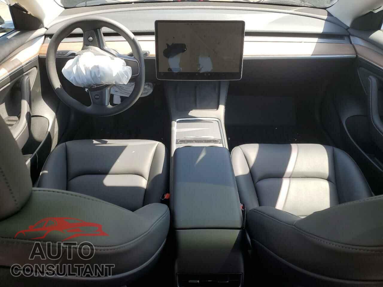 TESLA MODEL 3 2023 - 5YJ3E1EA0PF687031
