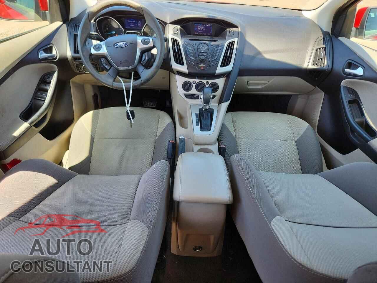 FORD FOCUS 2012 - 1FAHP3K25CL468412