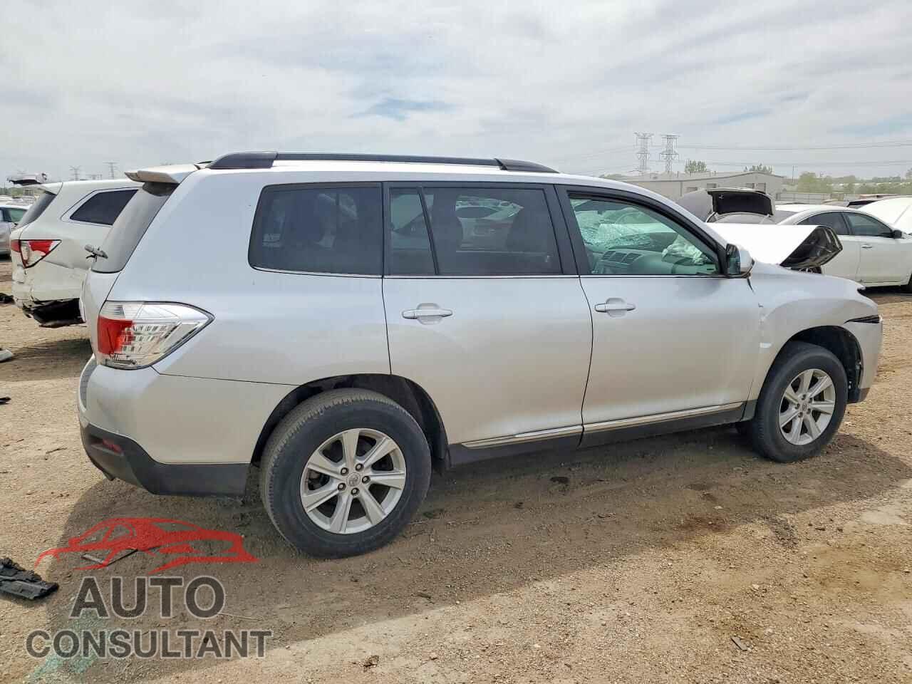 TOYOTA HIGHLANDER 2012 - 5TDBK3EH2CS097450