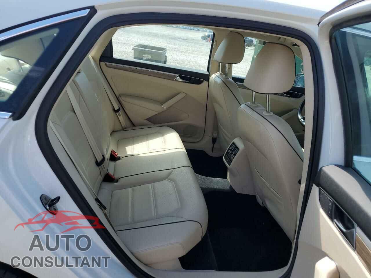 VOLKSWAGEN PASSAT 2017 - 1VWBT7A34HC039408
