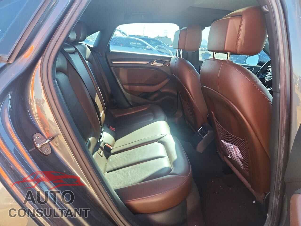 AUDI A3 2018 - WAUB8GFF4J1012103