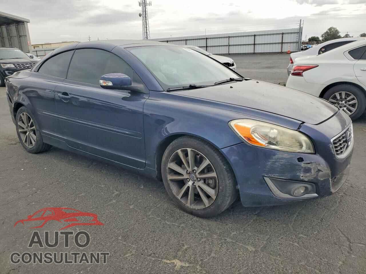 VOLVO C70 2013 - YV1672MC9DJ139253