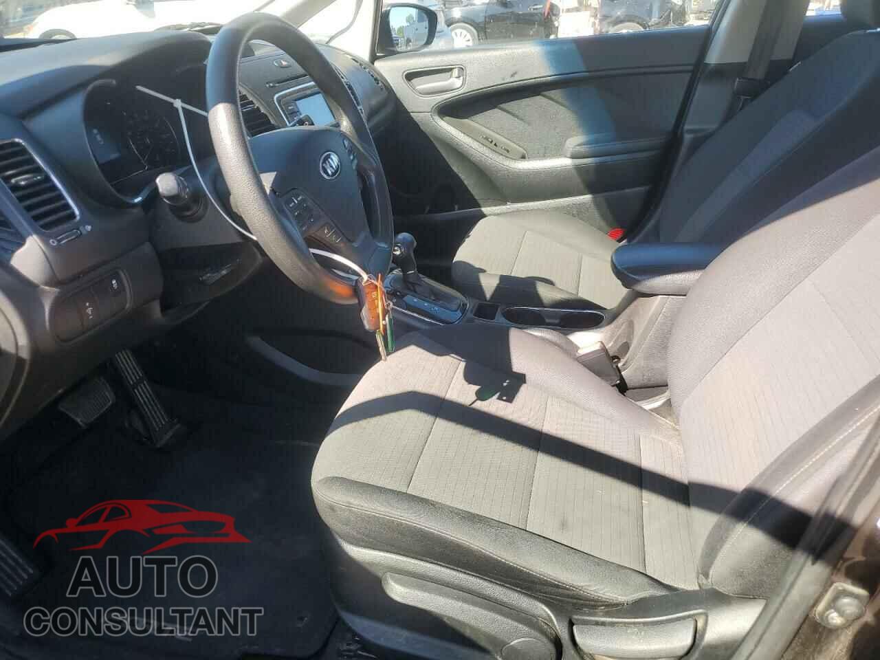 KIA FORTE 2017 - 3KPFL4A75HE143078