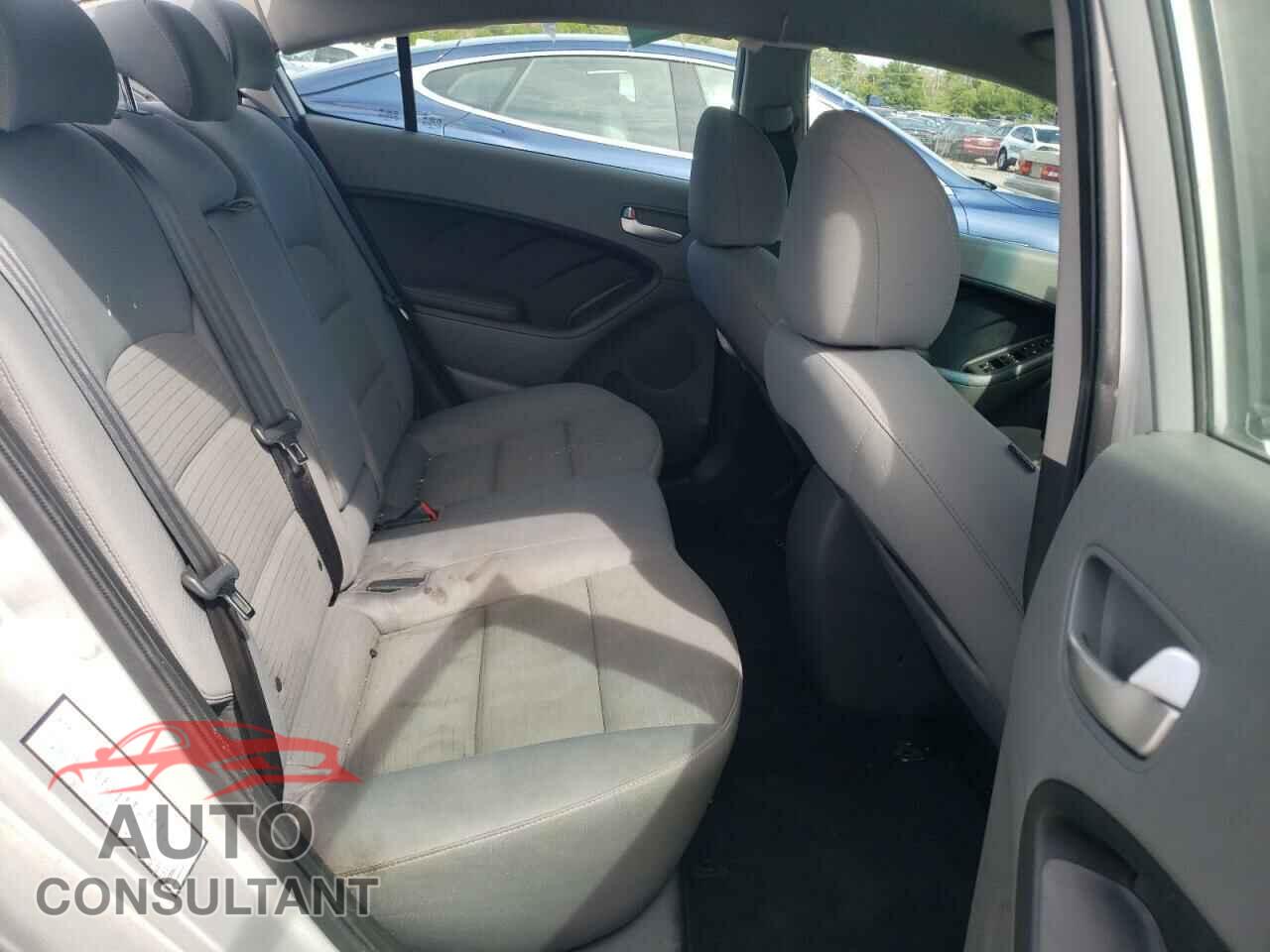 KIA FORTE 2017 - 3KPFL4A76HE068343