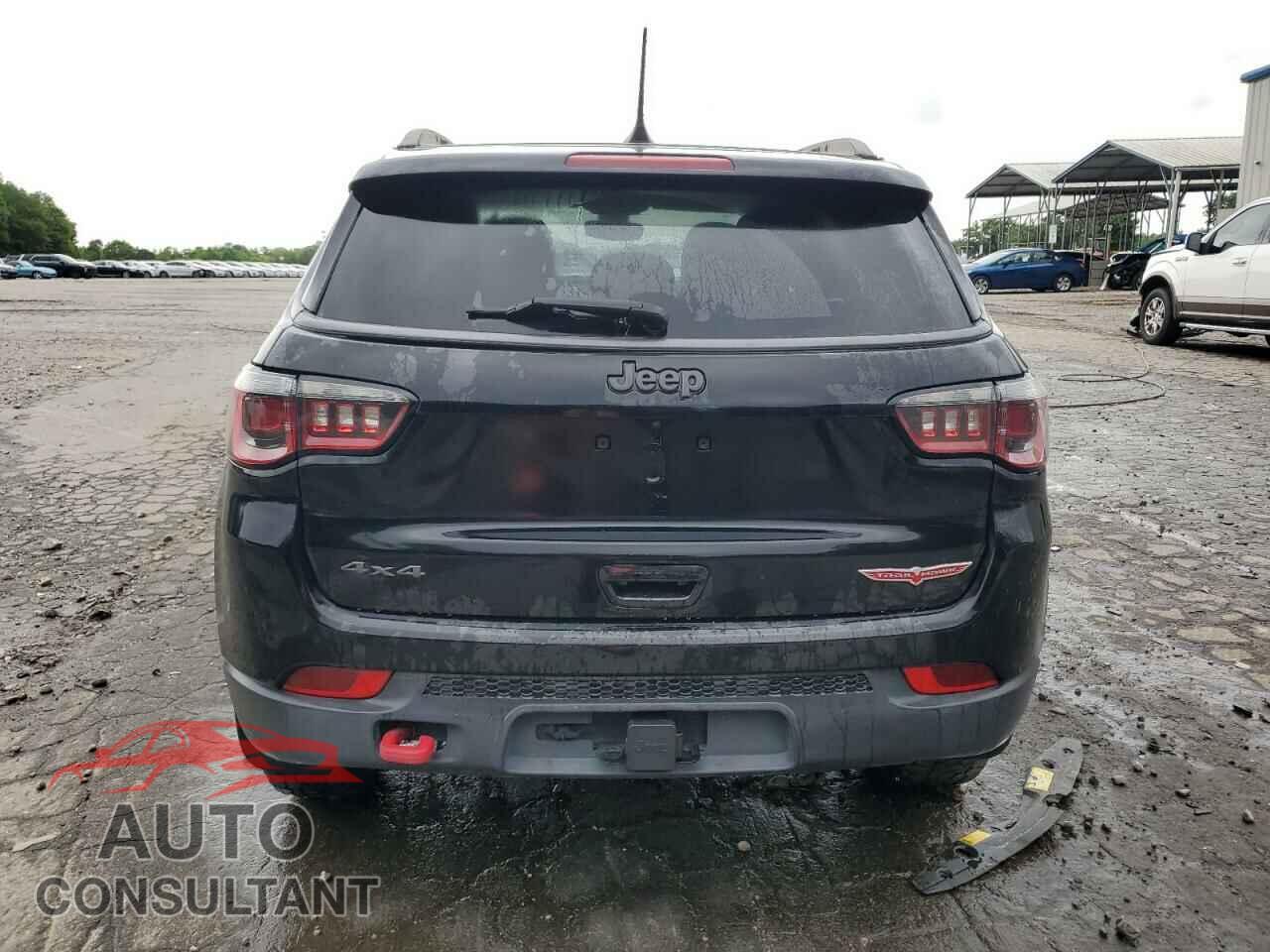 JEEP COMPASS 2018 - 3C4NJDDB4JT147867