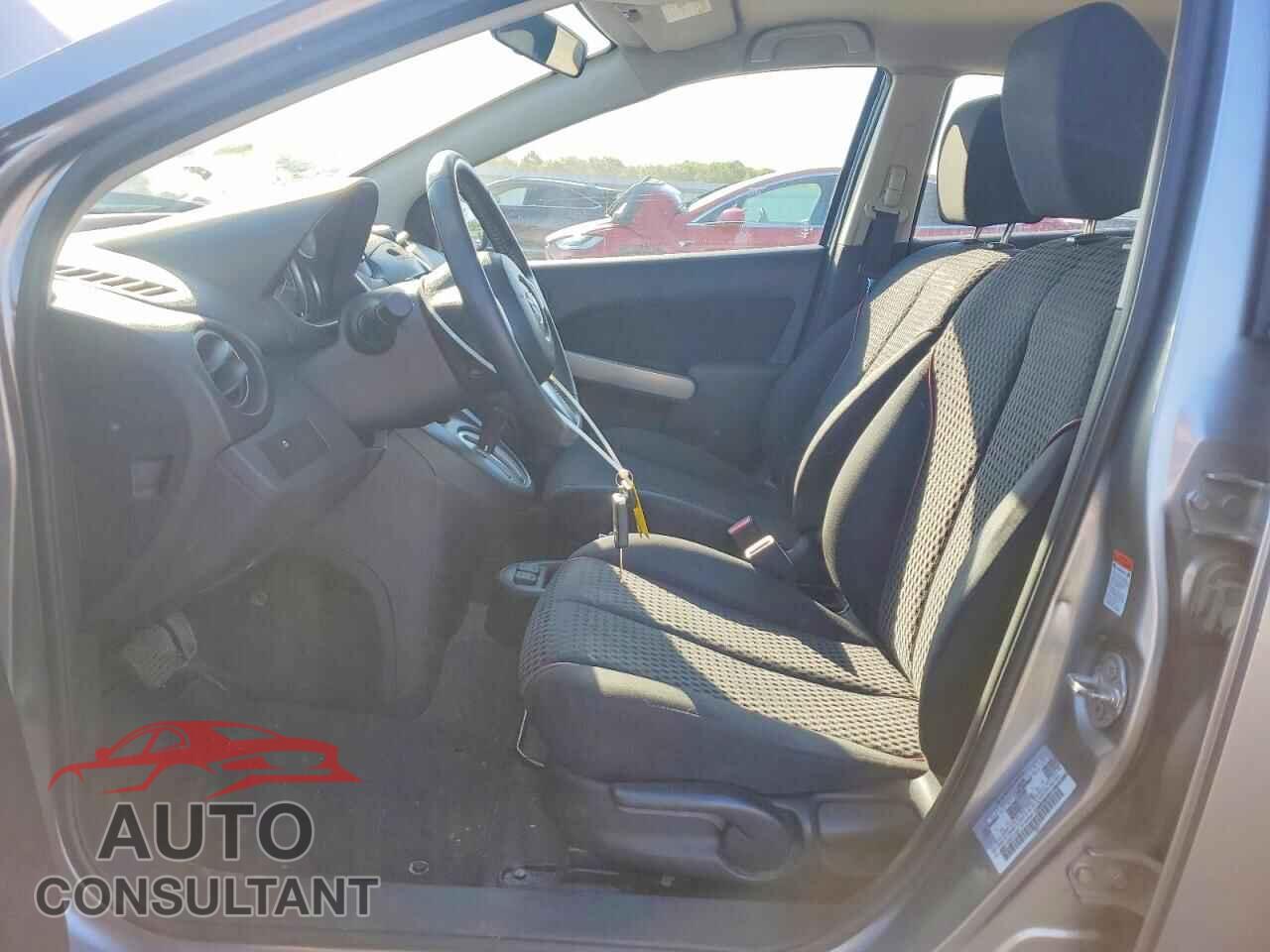 MAZDA 2 2011 - JM1DE1HZ2B0101264