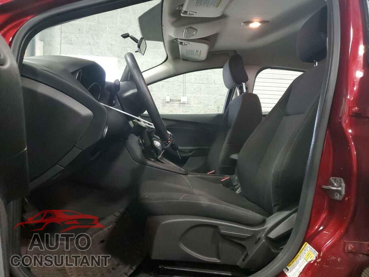 FORD FOCUS 2016 - 1FADP3F22GL399063