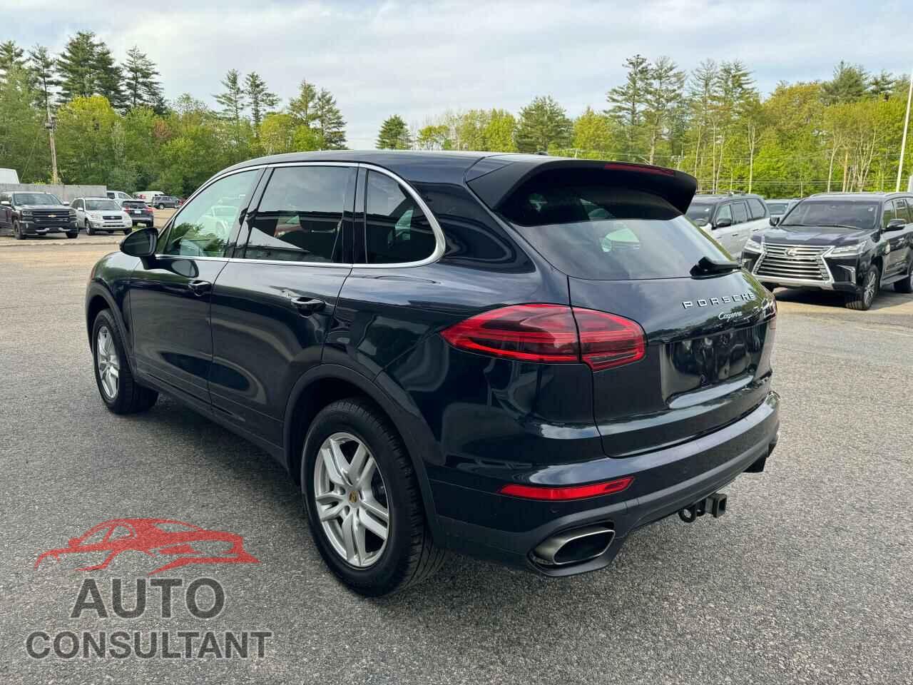 PORSCHE CAYENNE 2017 - WP1AA2A29HKA89224