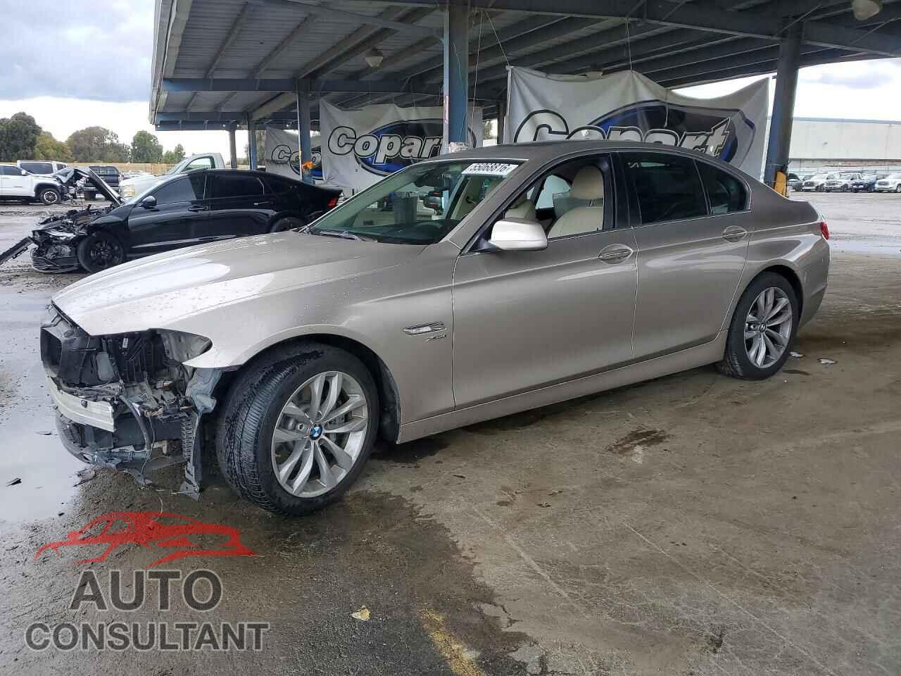 BMW 5 SERIES 2011 - WBAFU7C55BC878357