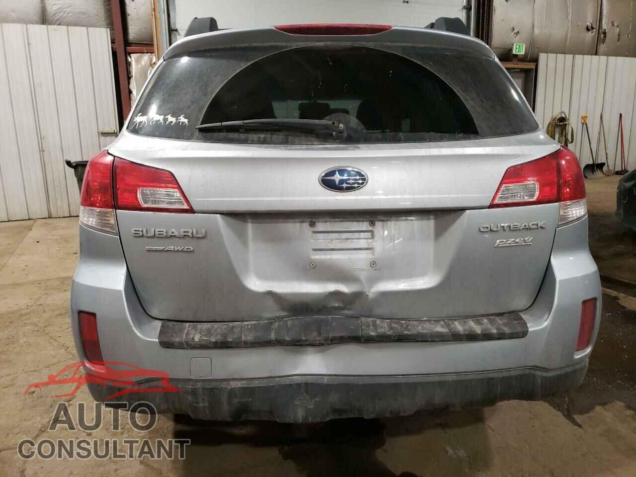 SUBARU OUTBACK 2013 - 4S4BRBBC5D3323039