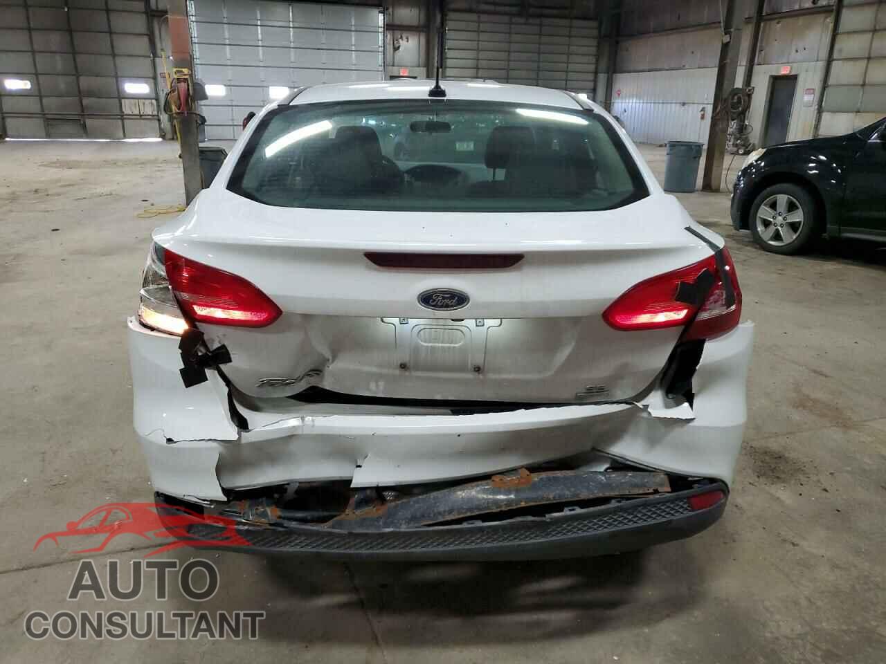 FORD FOCUS 2016 - 1FADP3FE8GL324863