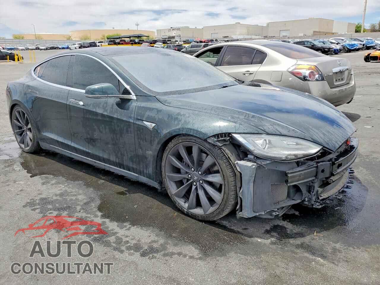 TESLA MODEL S 2013 - 5YJSA1CP9DFP19579
