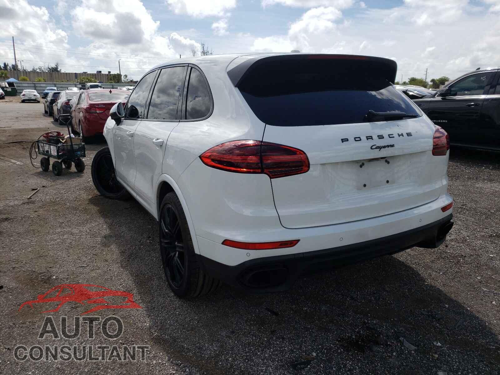 PORSCHE CAYENNE 2017 - WP1AA2A24HKA86117