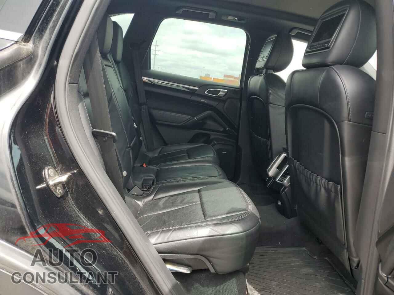 PORSCHE CAYENNE 2011 - WP1AB2A25BLA55960