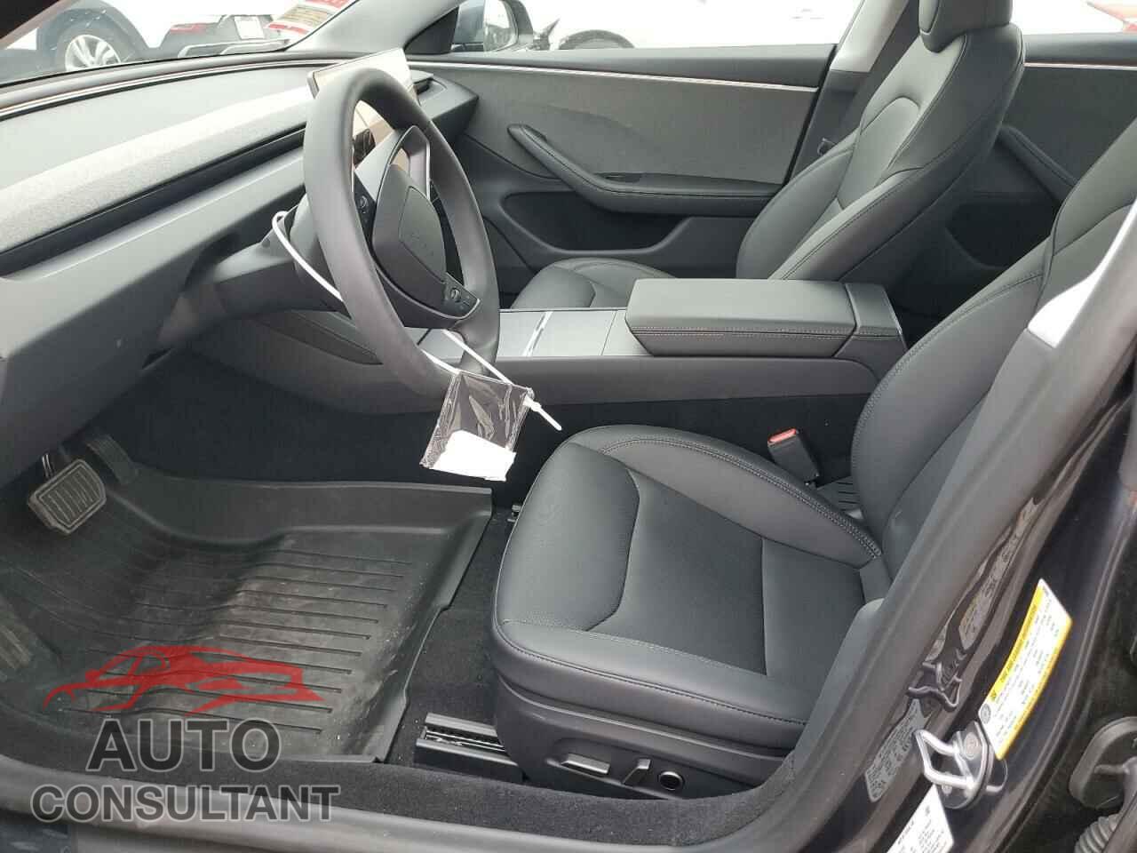 TESLA MODEL 3 2025 - 5YJ3E1EA7SF969403