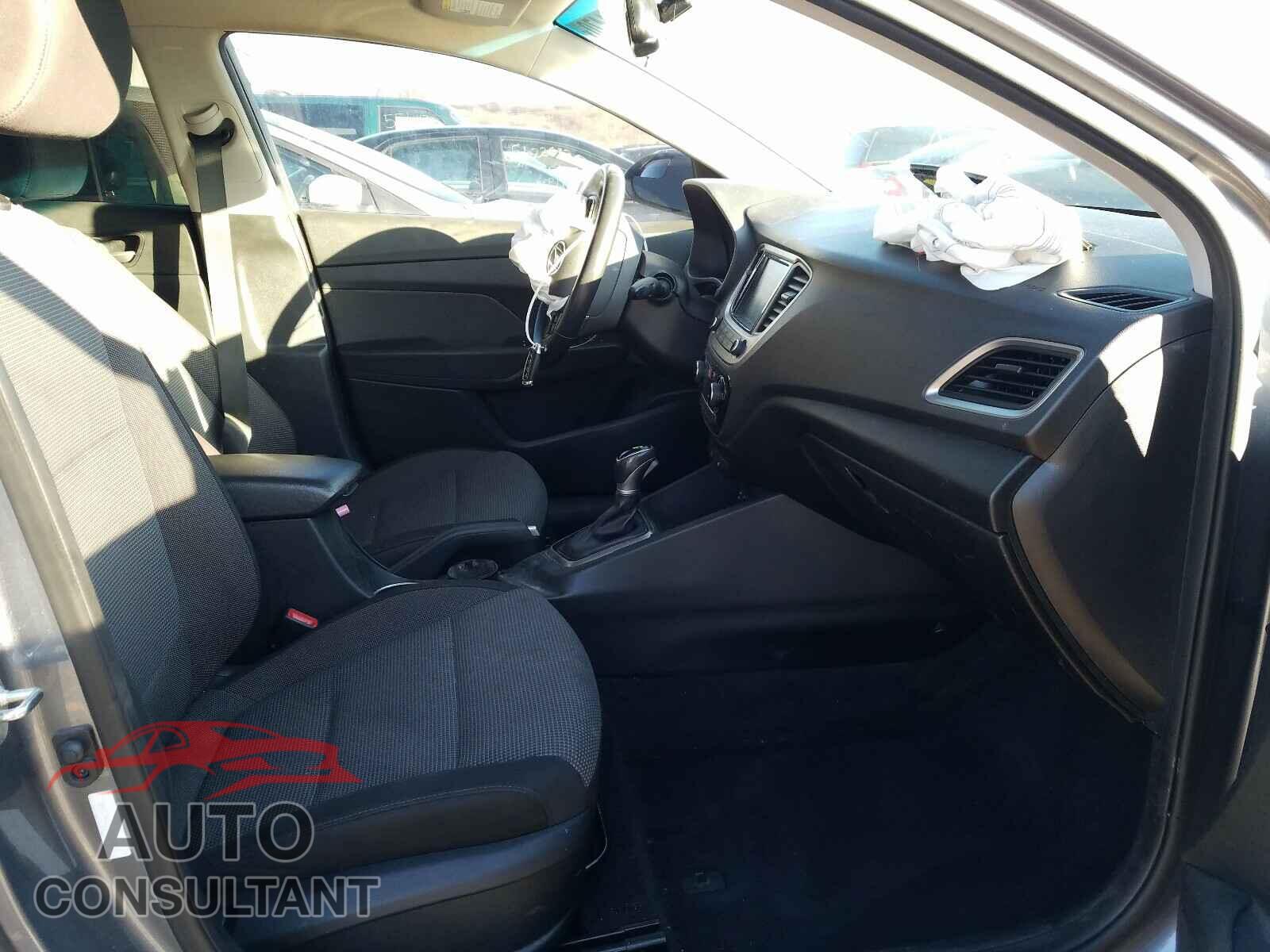 HYUNDAI ACCENT 2018 - 3KPC34A31JE026880