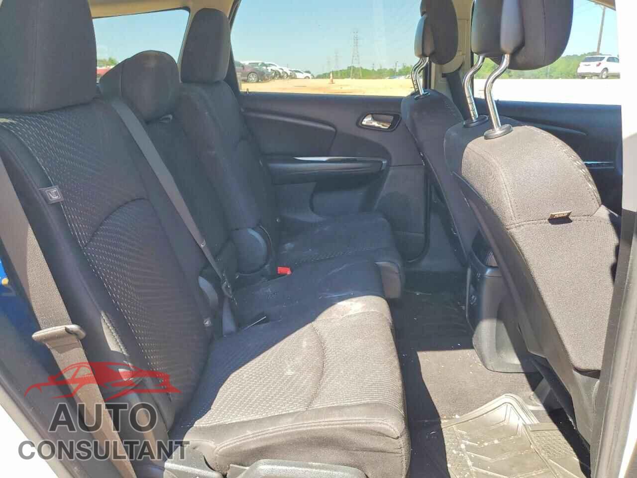 DODGE JOURNEY 2015 - 3C4PDCBG2FT628099