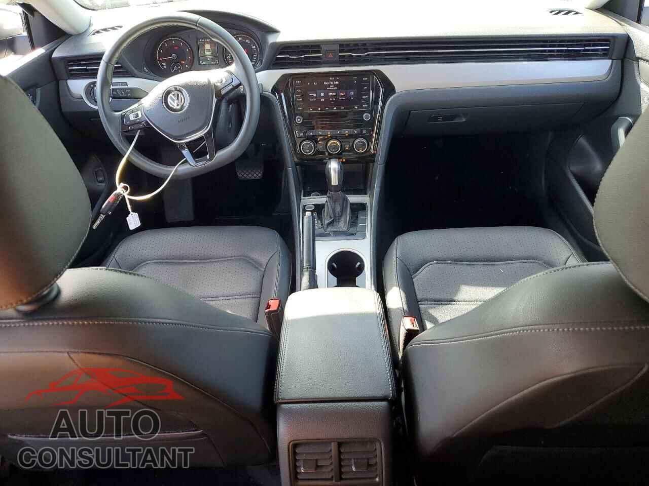 VOLKSWAGEN PASSAT 2021 - 1VWSA7A36MC013585