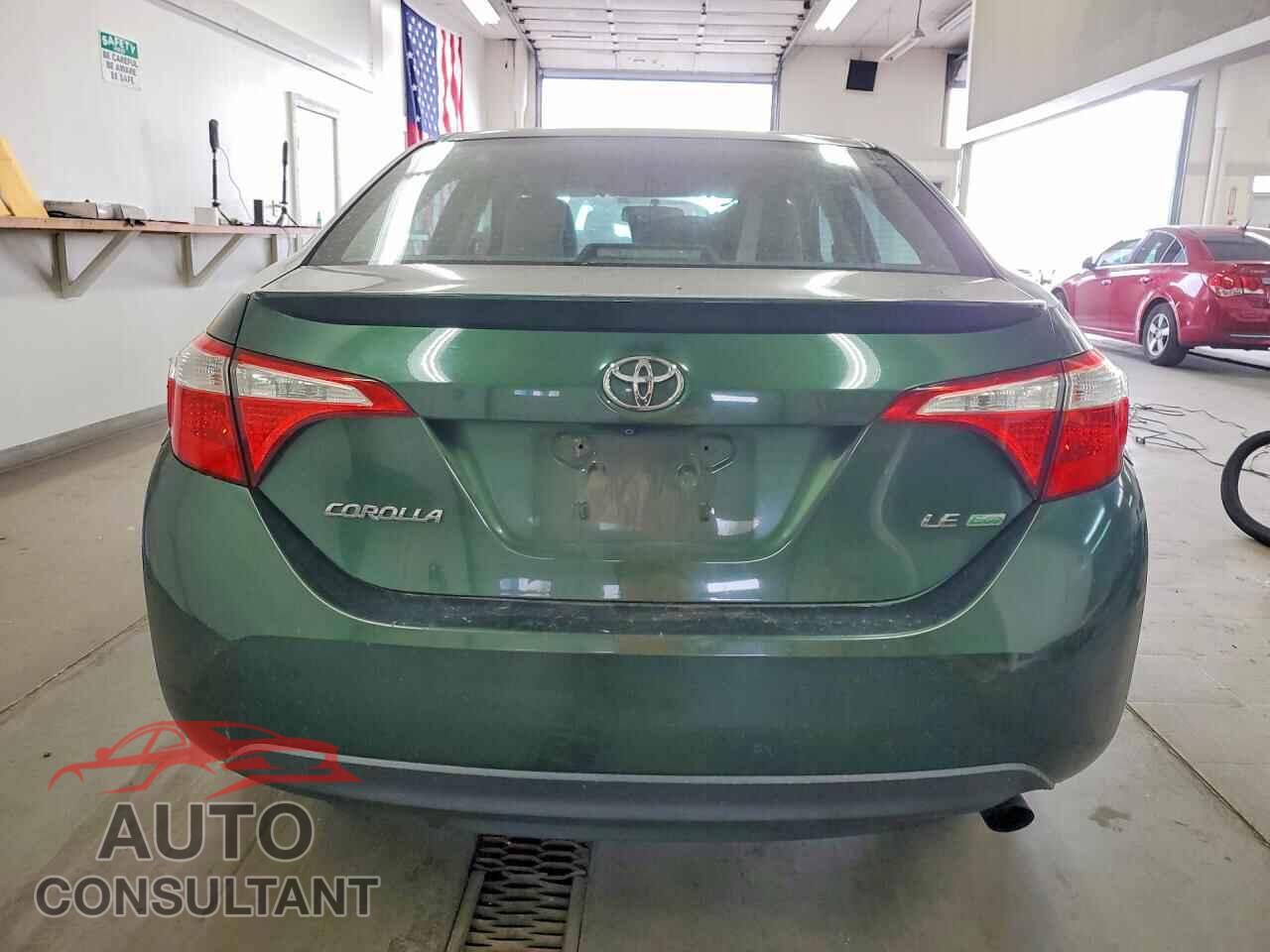 TOYOTA COROLLA 2015 - 2T1BPRHEXFC270490