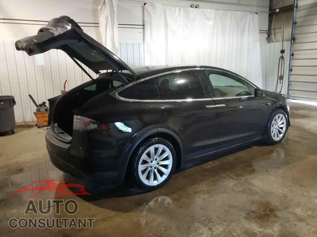 TESLA MODEL X 2018 - 5YJXCDE2XJF089988