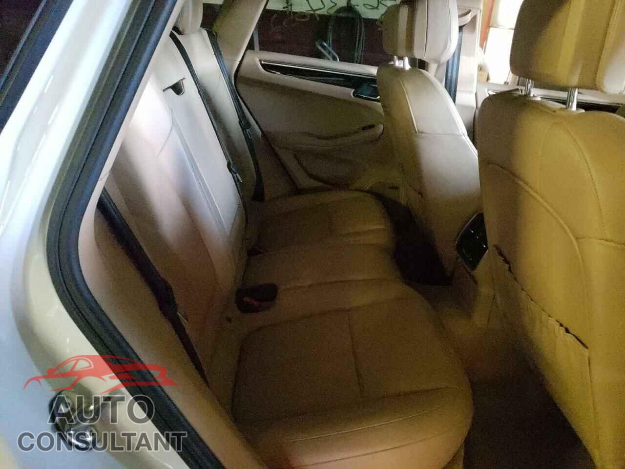PORSCHE MACAN 2017 - WP1AB2A5XHLB10177