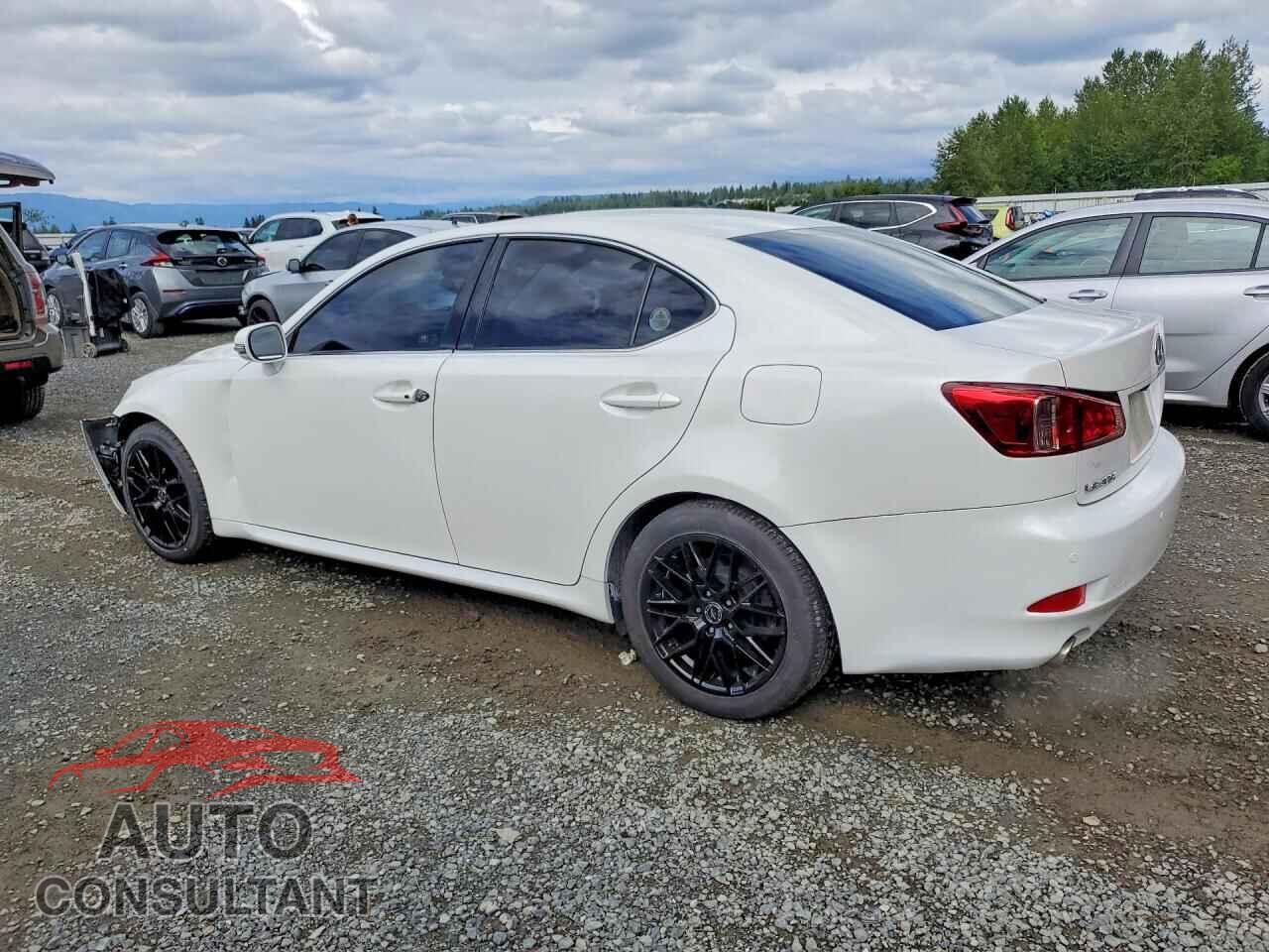 LEXUS IS 2011 - JTHBF5C25B5133701