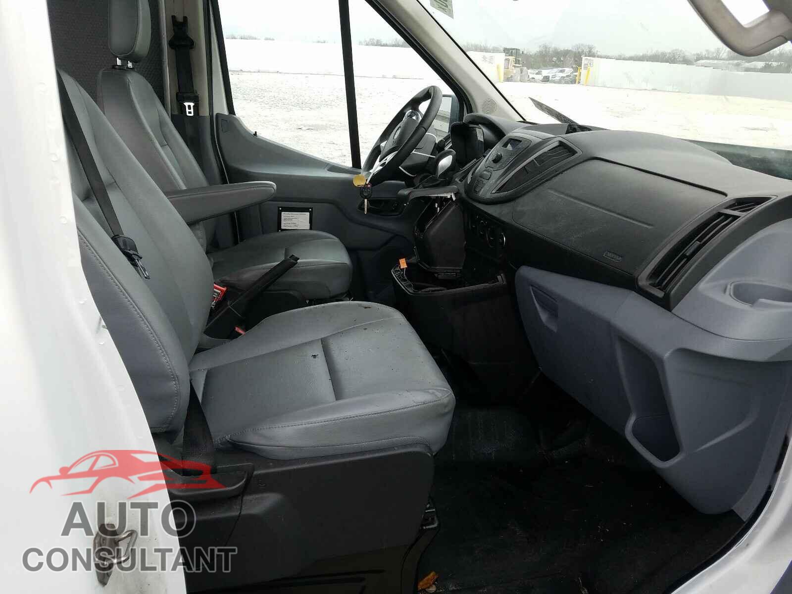 FORD TRANSIT CO 2017 - 1FTYR2XM4HKA03576