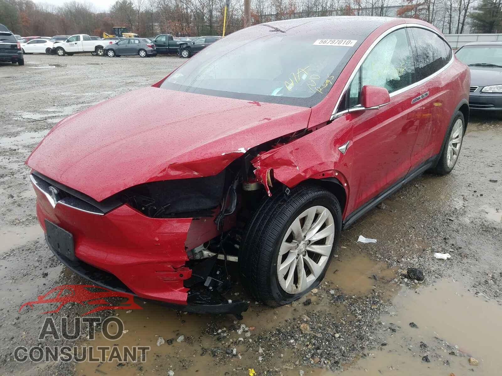 TESLA MODEL X 2018 - 5YJXCAE28JF120976