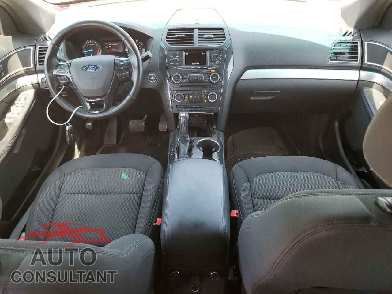 FORD EXPLORER 2017 - 1FM5K8D8XHGD99013