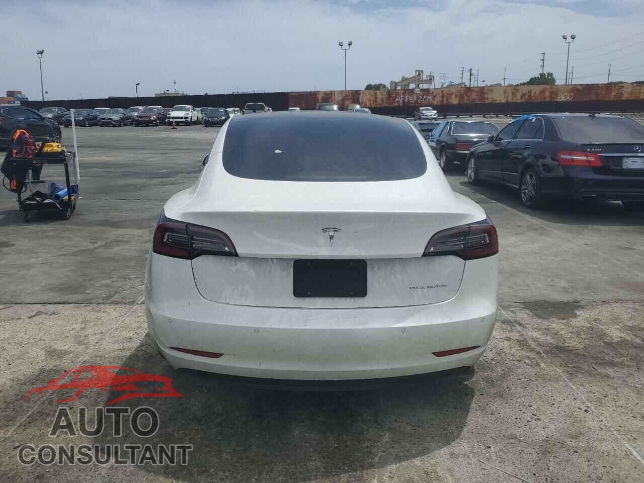 TESLA MODEL 3 2022 - 5YJ3E1EB3NF211314