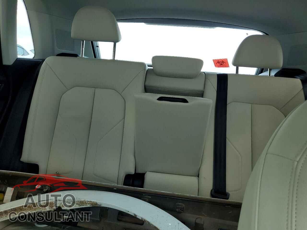 AUDI Q3 2022 - WA1DECF38N1094341