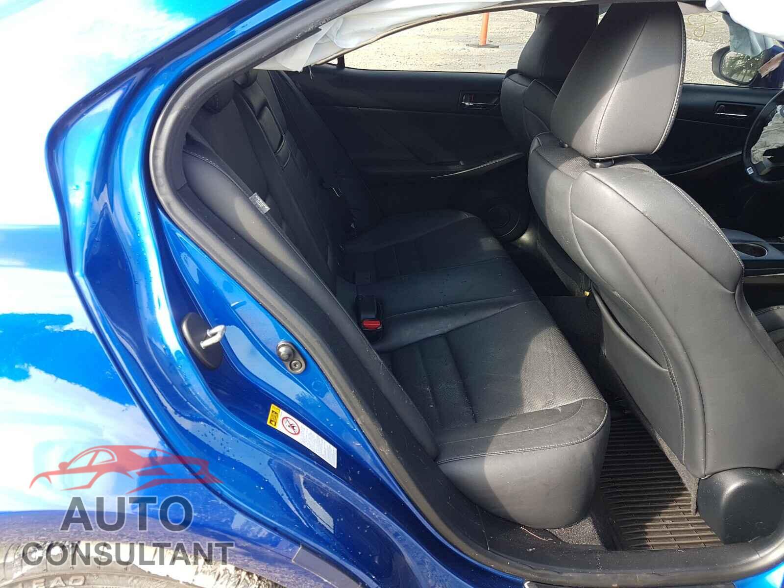 LEXUS IS 2016 - JTHBA1D29G5002803