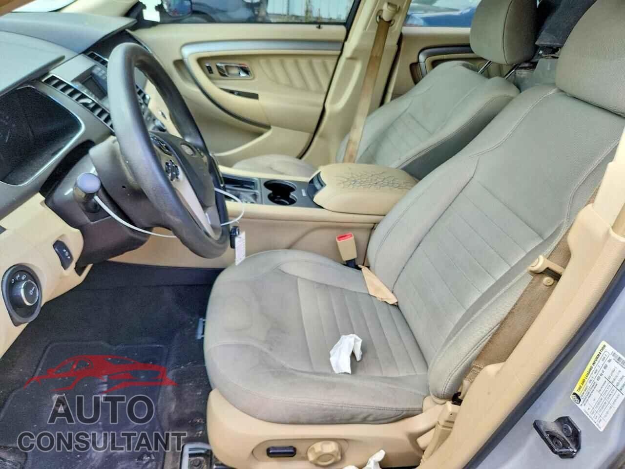 FORD TAURUS 2015 - 1FAHP2D82FG133164