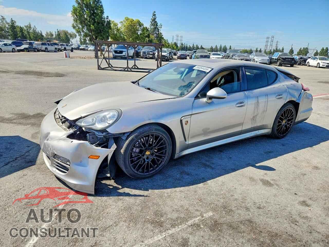 PORSCHE PANAMERA 2013 - WP0AA2A75DL010312