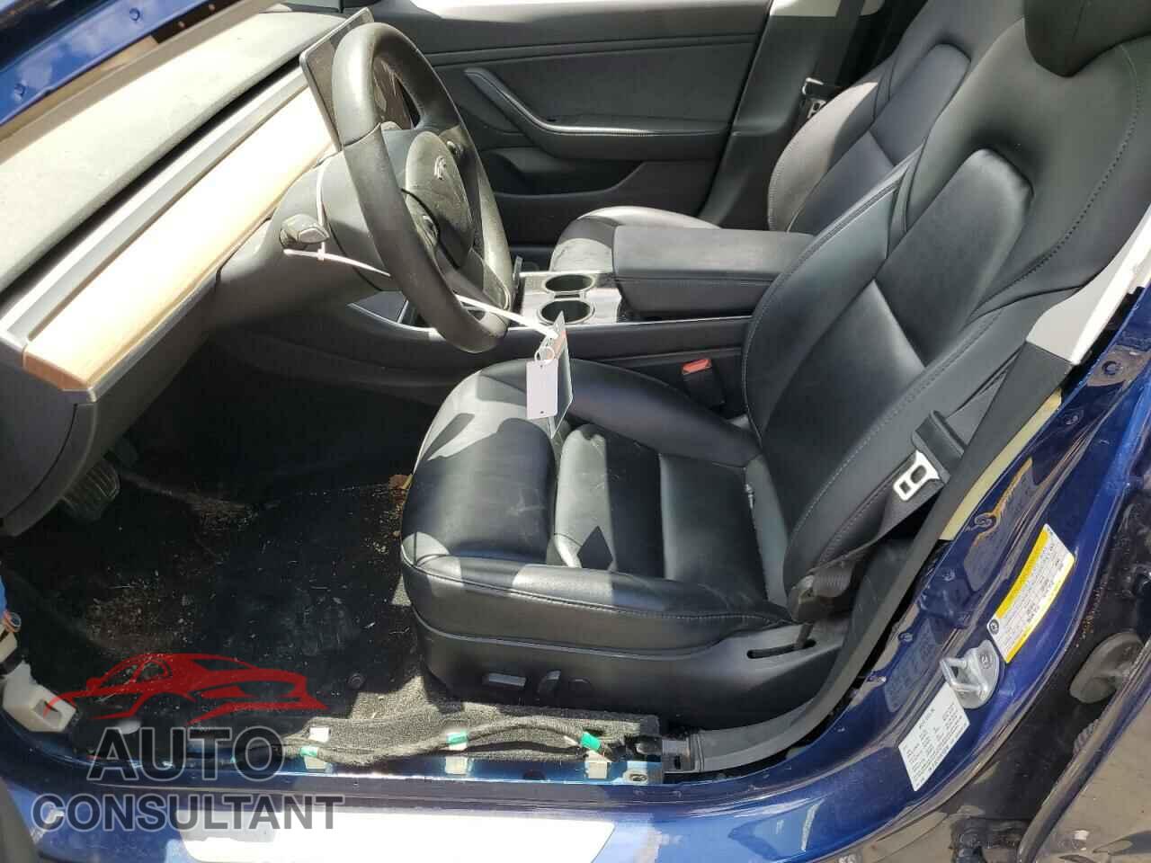 TESLA MODEL 3 2019 - 5YJ3E1EB3KF533396