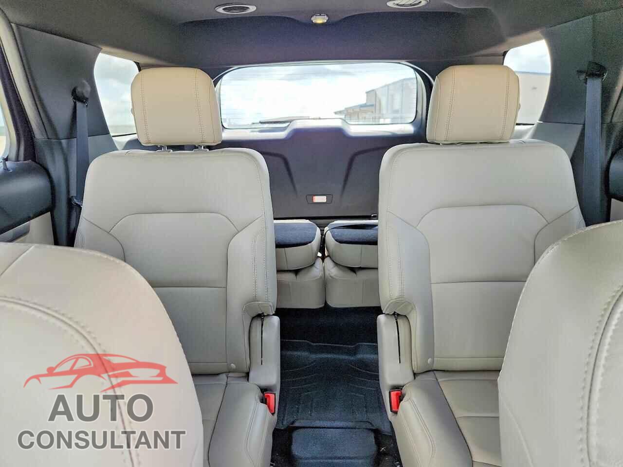 FORD EXPLORER 2018 - 1FM5K7D80JGB99600