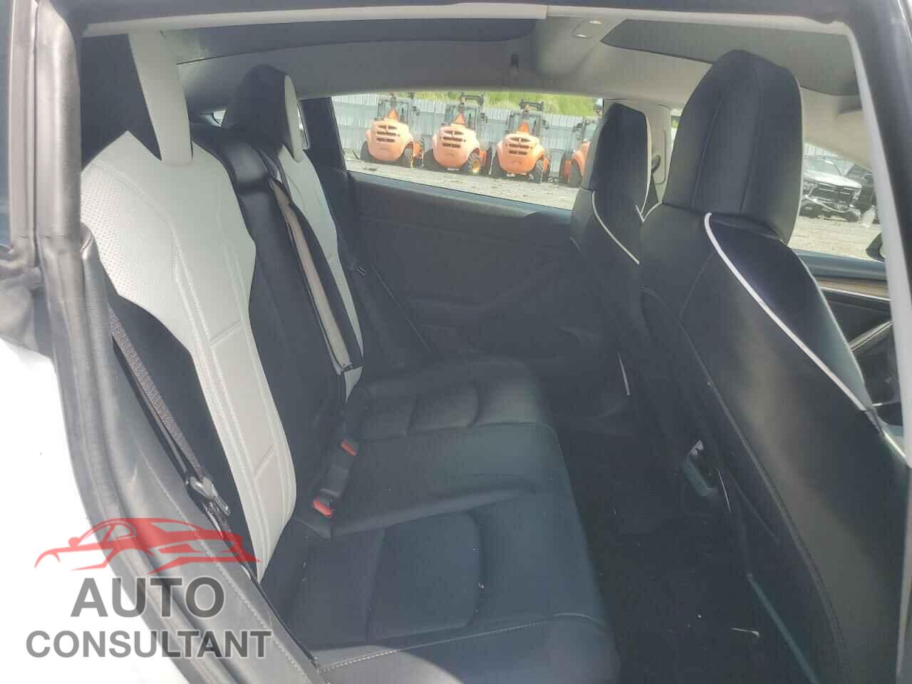 TESLA MODEL 3 2022 - 5YJ3E1EA9NF102167