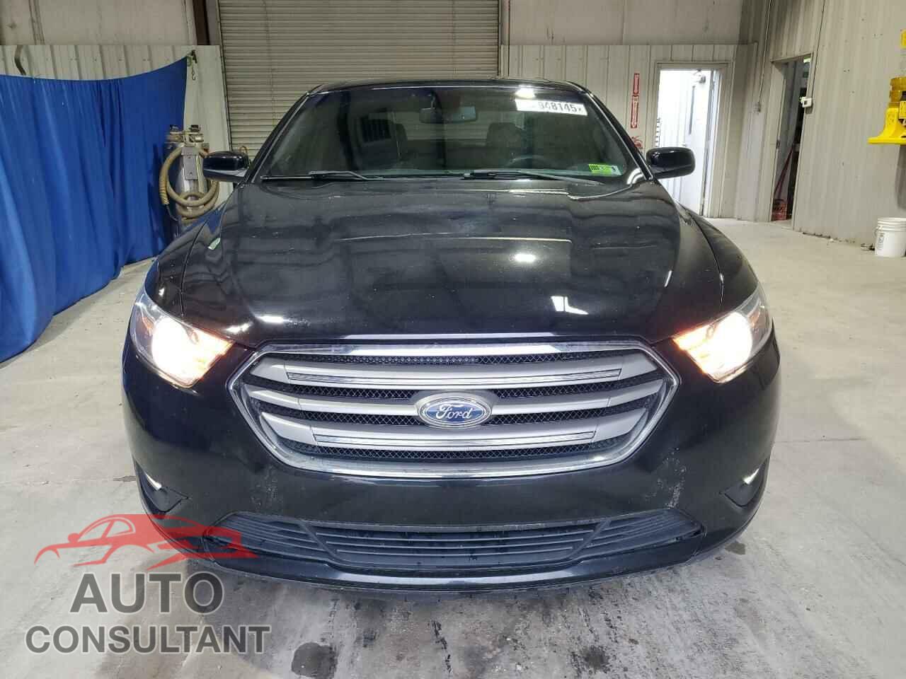 FORD TAURUS 2017 - 1FAHP2E83HG146264