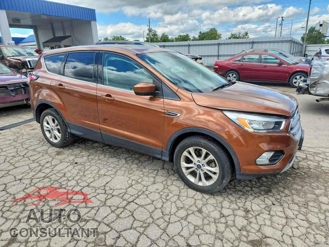 FORD ESCAPE 2017 - 1FMCU9G91HUB67123