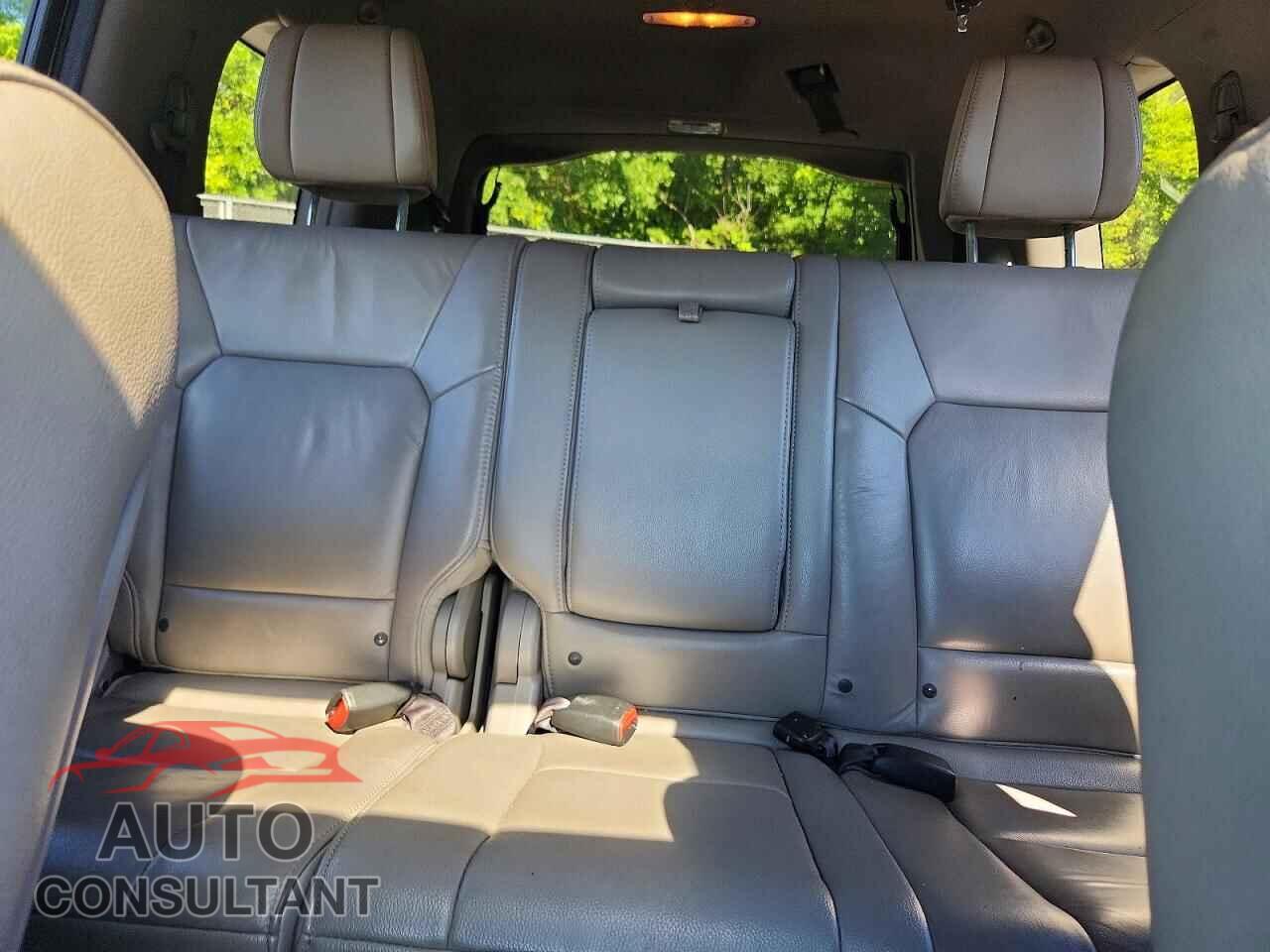 HONDA PILOT 2013 - 5FNYF3H51DB009672