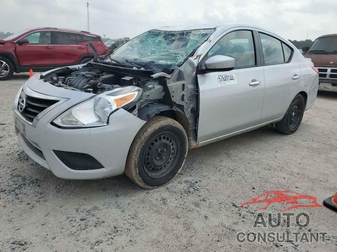 NISSAN VERSA 2018 - 3N1CN7AP6JK410995