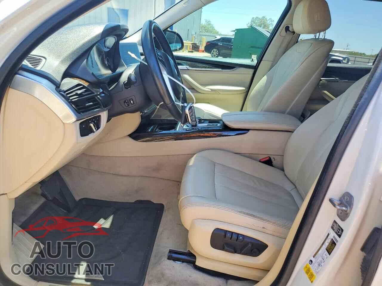 BMW X5 2014 - 5UXKR2C55E0C00396