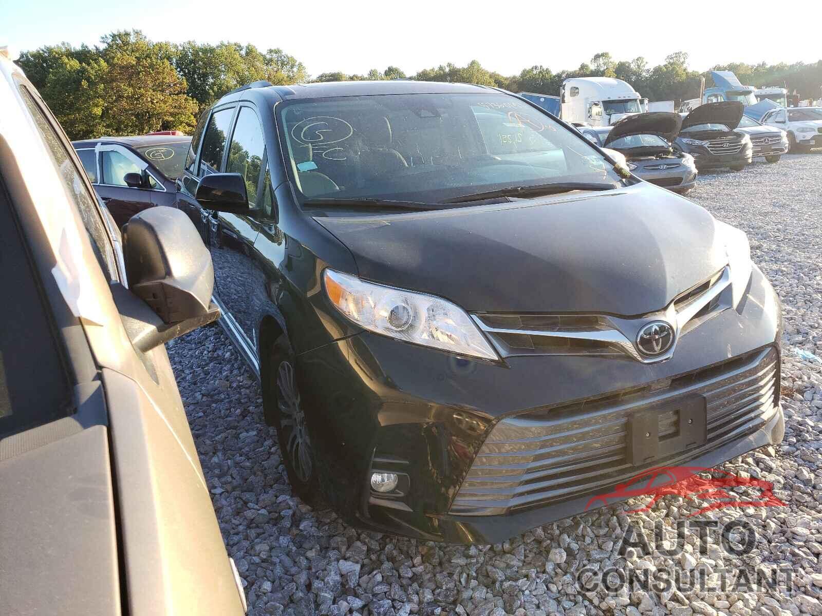 TOYOTA SIENNA 2018 - 5TDYZ3DC6JS942406