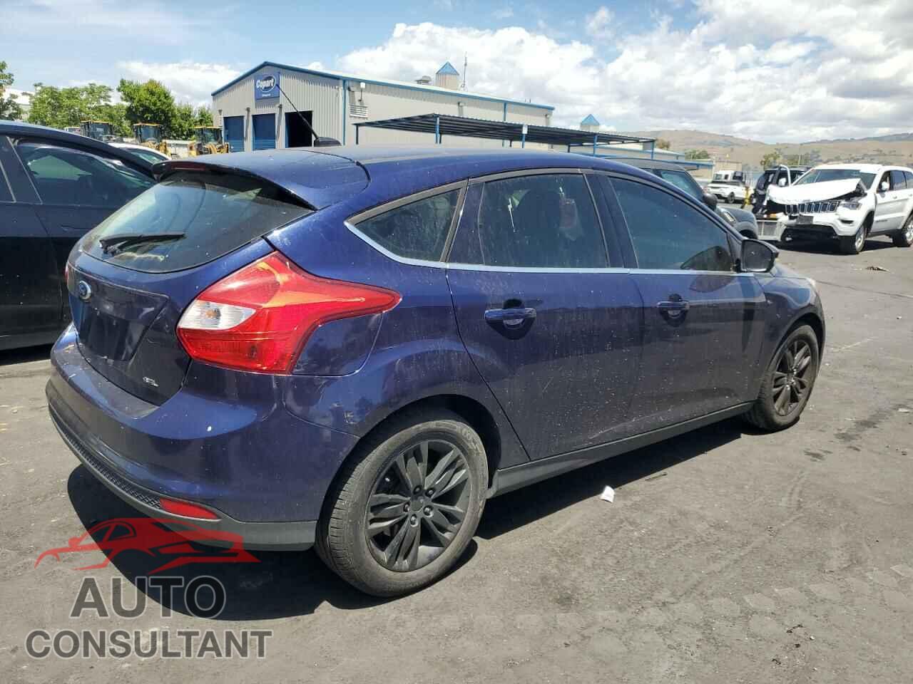 FORD FOCUS 2012 - 1FAHP3M23CL135882