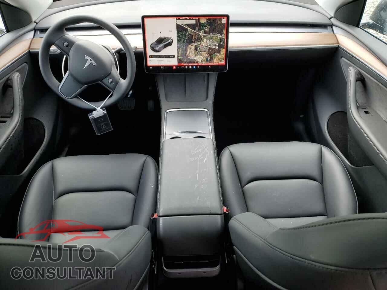 TESLA MODEL Y 2024 - 7SAYGDEE5RF992485