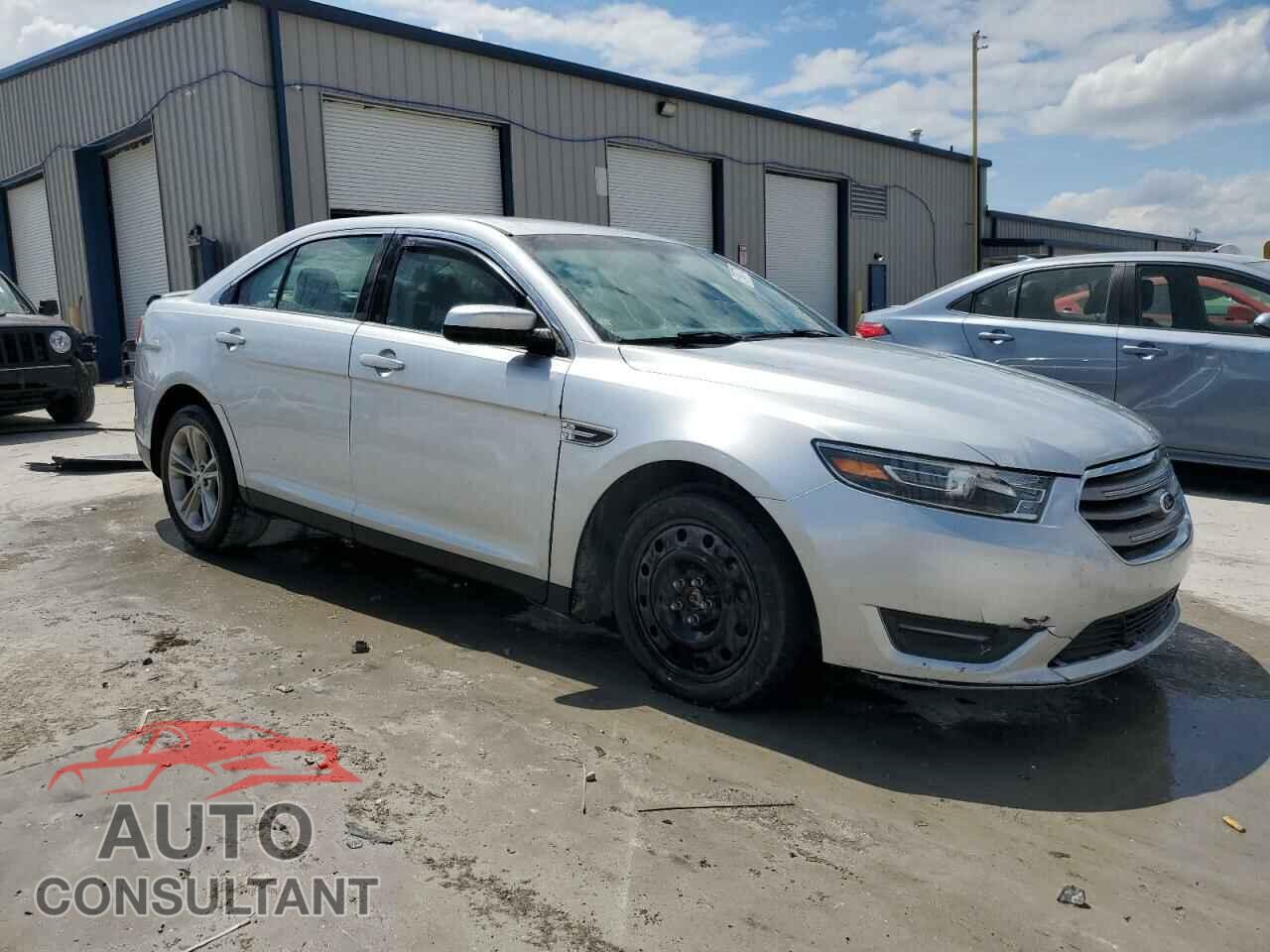FORD TAURUS 2015 - 1FAHP2E83FG180007