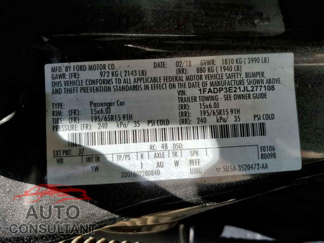 FORD FOCUS 2018 - 1FADP3E21JL277108