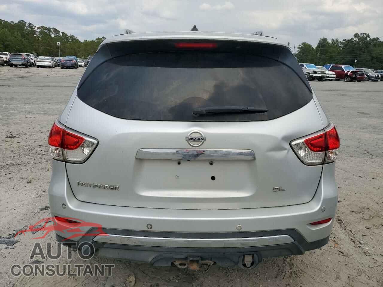 NISSAN PATHFINDER 2013 - 5N1AR2MN4DC600712