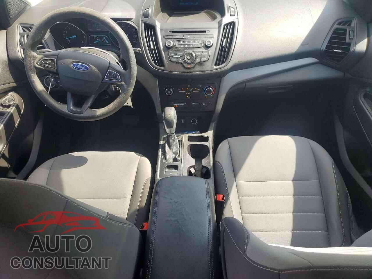 FORD ESCAPE 2017 - 1FMCU0F76HUD34524